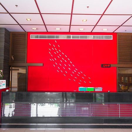 Mayflower Grande Hotel Chiang Mai Zewnętrze zdjęcie