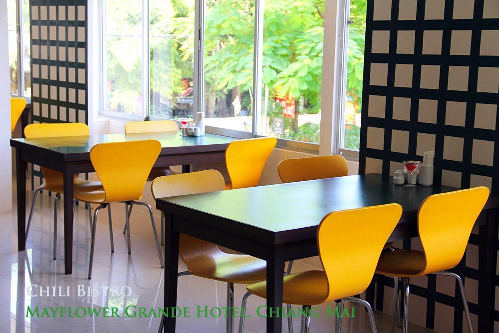 Mayflower Grande Hotel Chiang Mai Zewnętrze zdjęcie