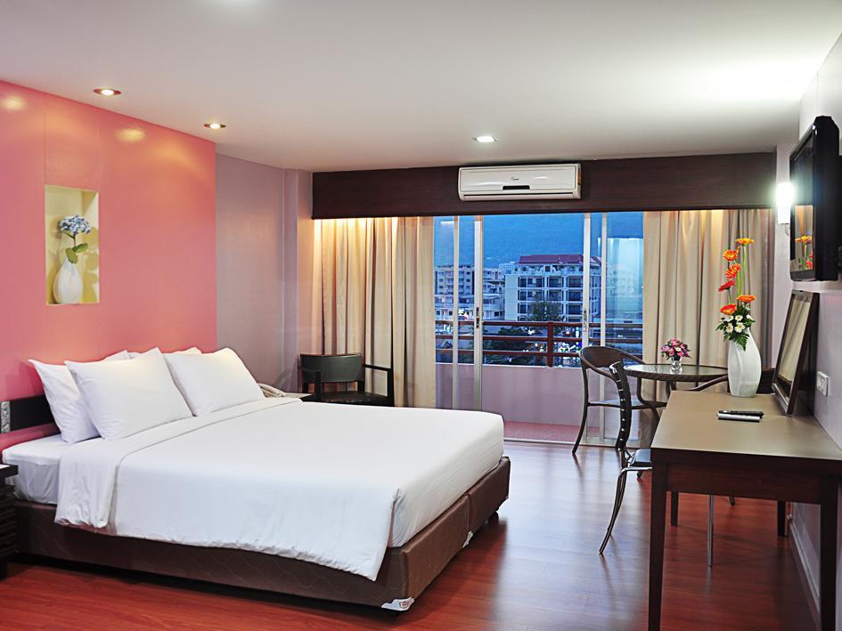 Mayflower Grande Hotel Chiang Mai Zewnętrze zdjęcie