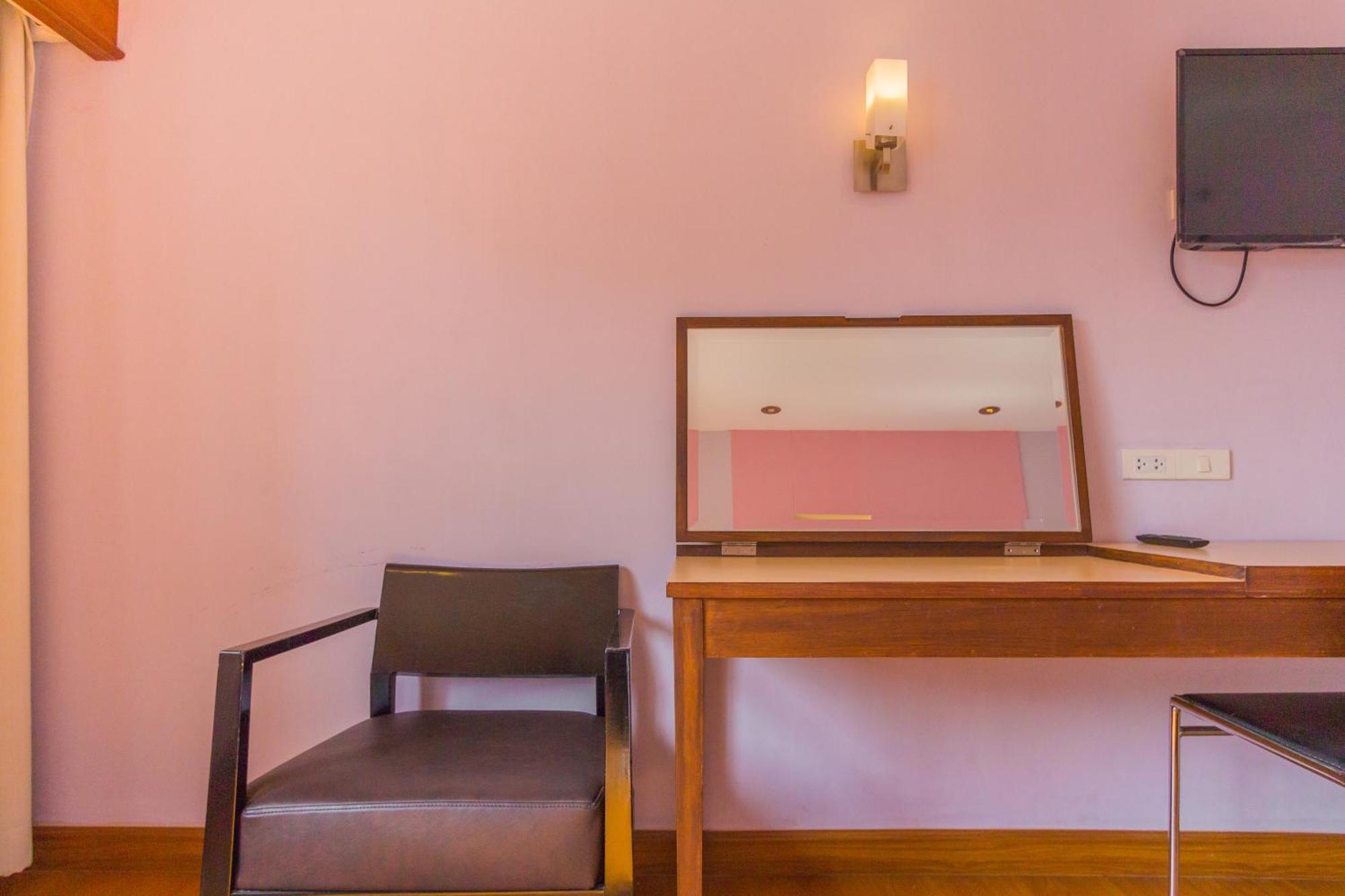 Mayflower Grande Hotel Chiang Mai Zewnętrze zdjęcie