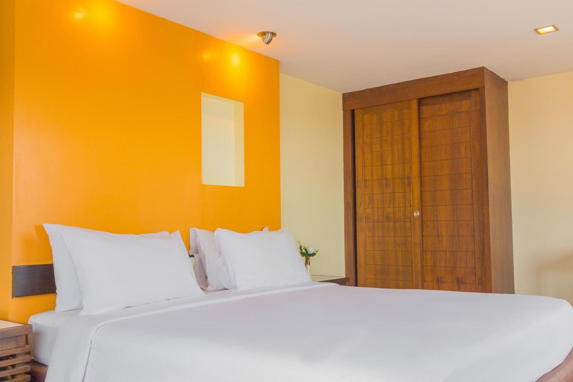 Mayflower Grande Hotel Chiang Mai Zewnętrze zdjęcie