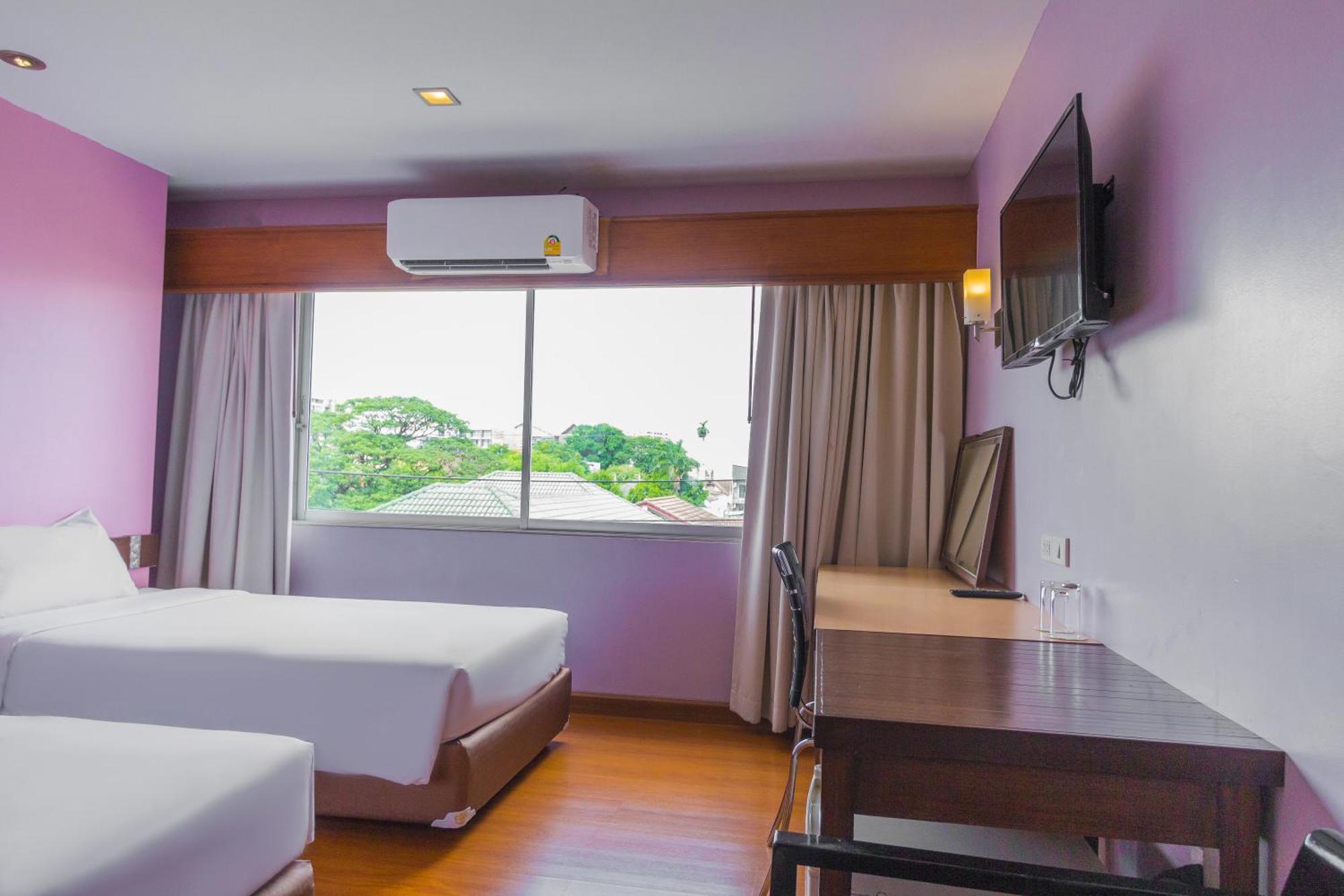 Mayflower Grande Hotel Chiang Mai Zewnętrze zdjęcie