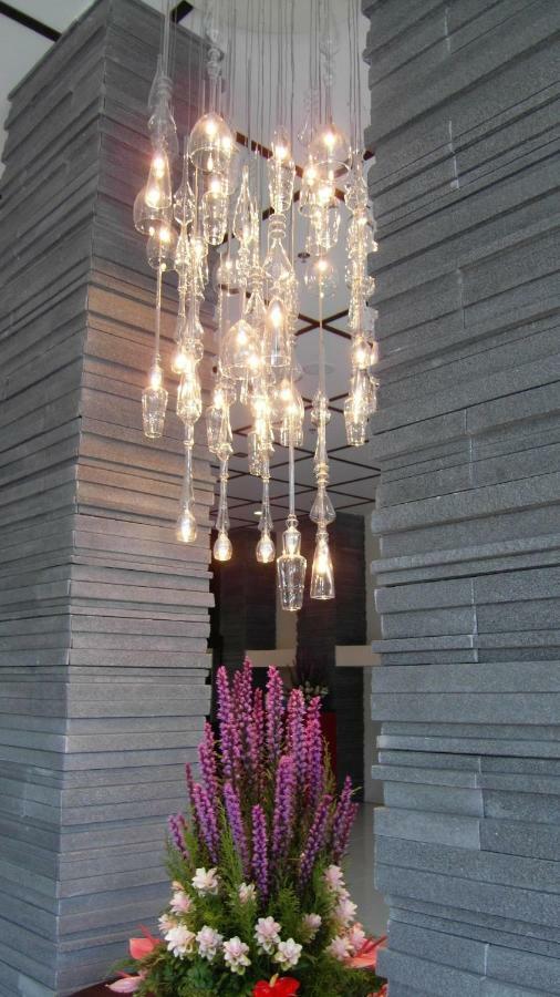 Mayflower Grande Hotel Chiang Mai Zewnętrze zdjęcie