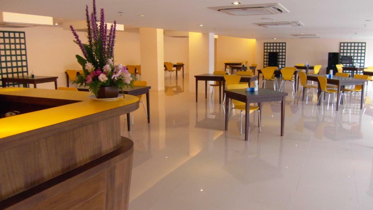 Mayflower Grande Hotel Chiang Mai Zewnętrze zdjęcie